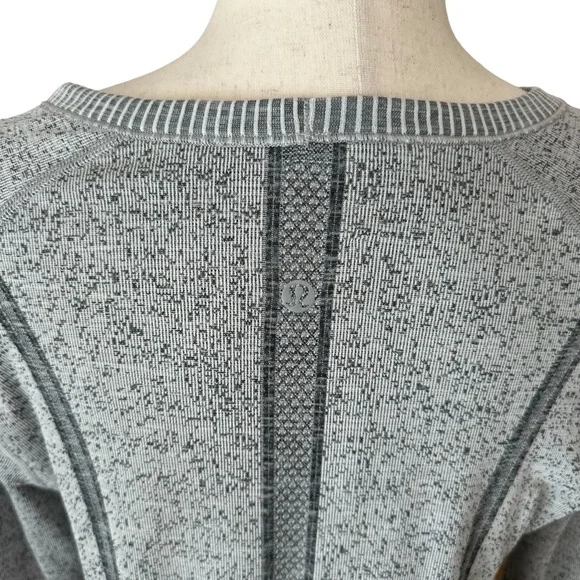 LULULEMON Swiftly Tech Long Sleeve Crew - 10 - Picture 5 of 9